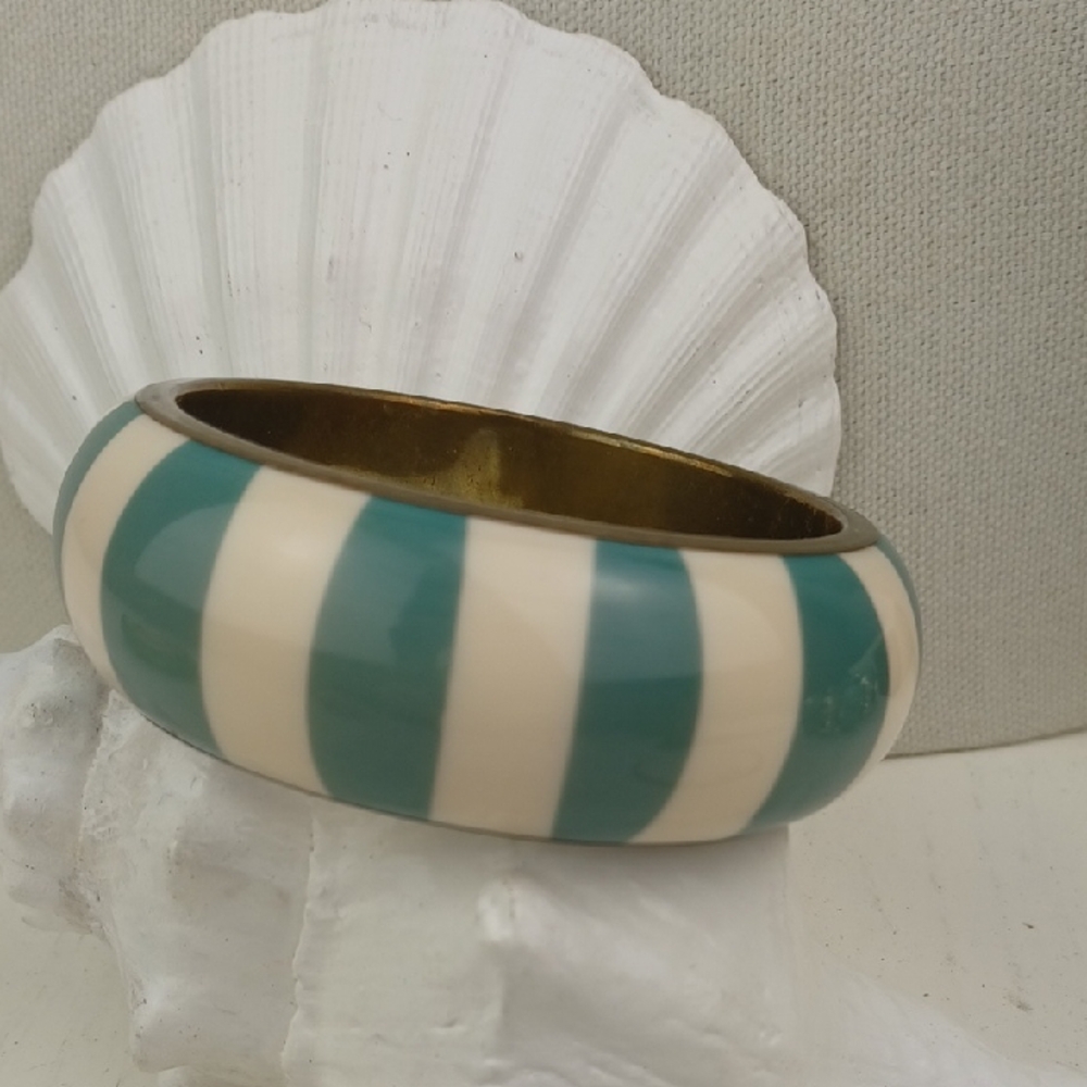 VTG Art Deco Creamy Green & Creamy Cream Brass Bangle Dream Beauty!